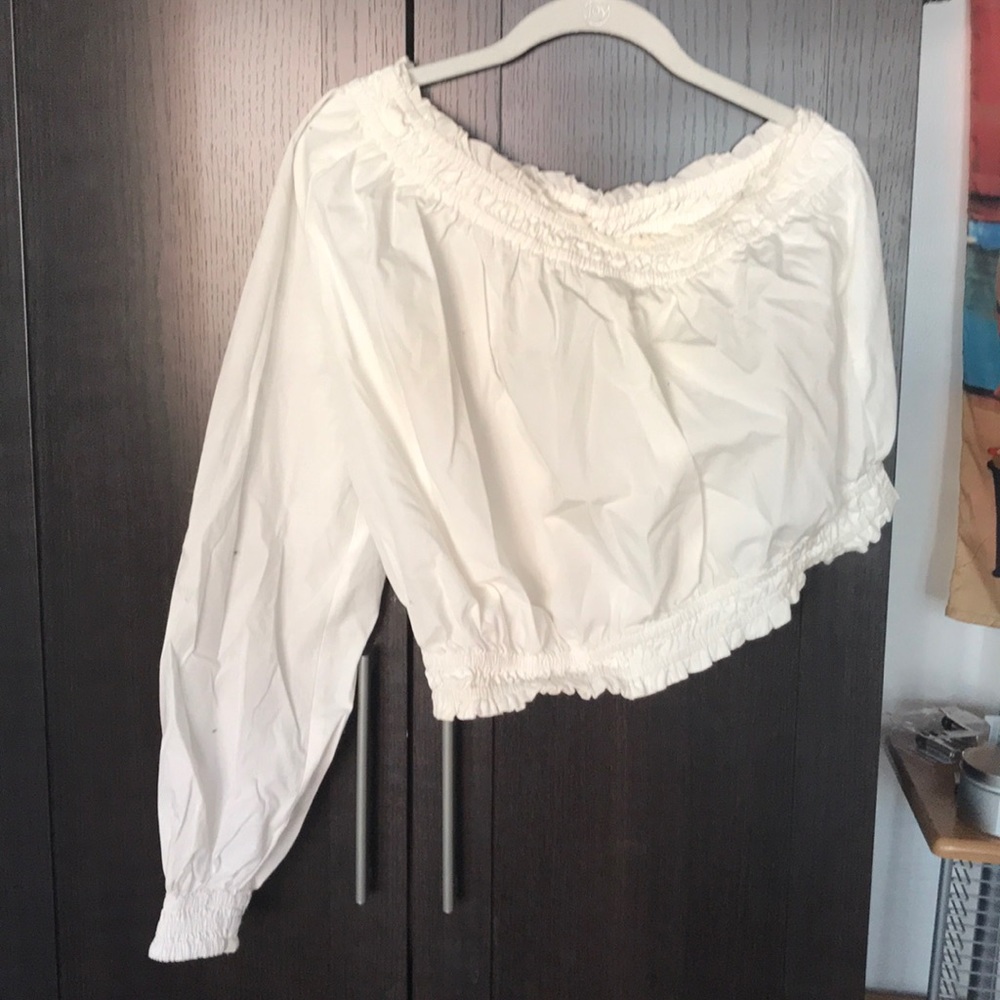 One shoulder top